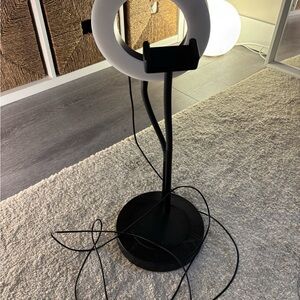 IKEA Lanespelare Black and White Ring Light Phone Stand.